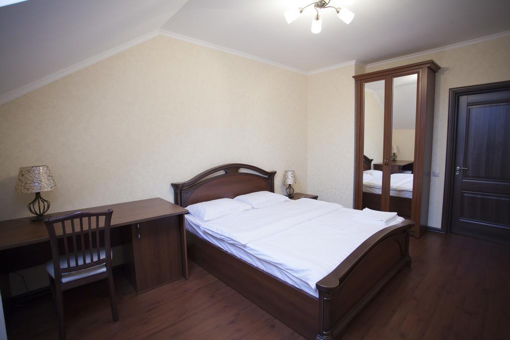 Гостиница 9. Guest House Исаевская Слобода.